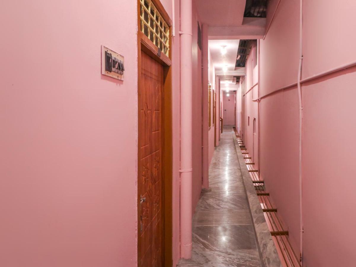 Oyo 46737 Sri Annamalai Residency Hotel Tiruvannāmalai Buitenkant foto
